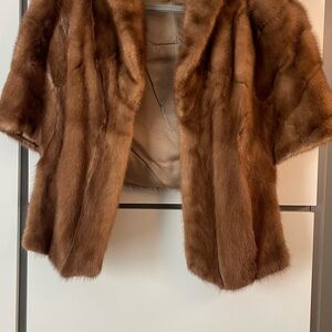 Brown Fur Cape with Plush Collar and Soft Texture